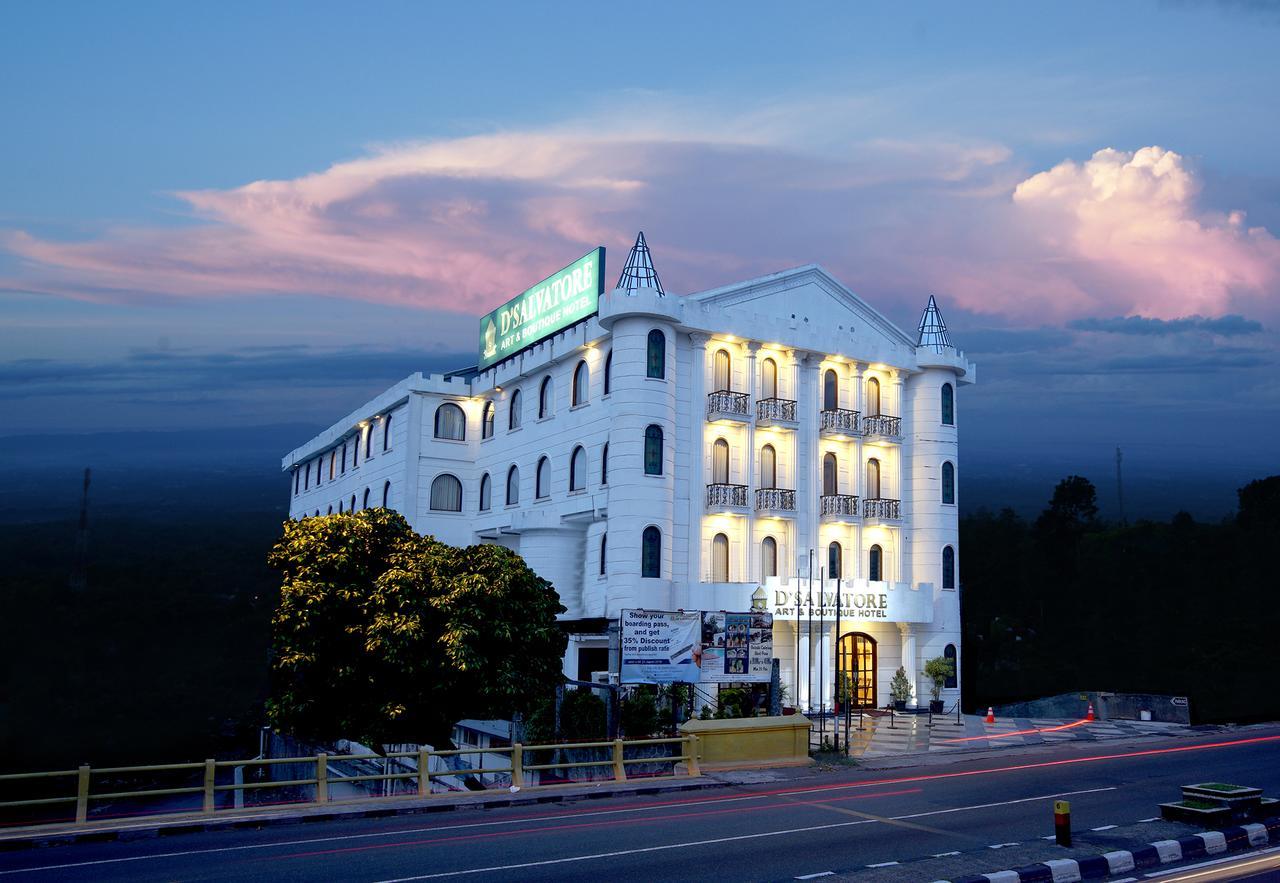 D'Salvatore Boutique Hotel Yogyakarta Maguwo Exteriér fotografie
